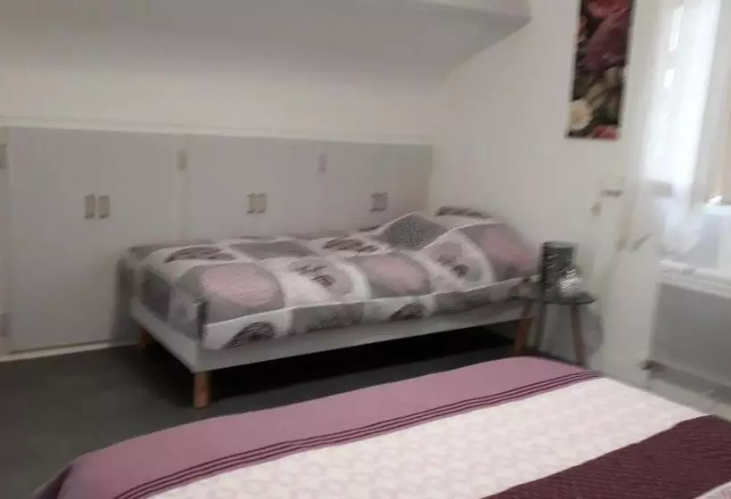 La Pivoine, Un Logement 2 Pieces En Centre Bourg