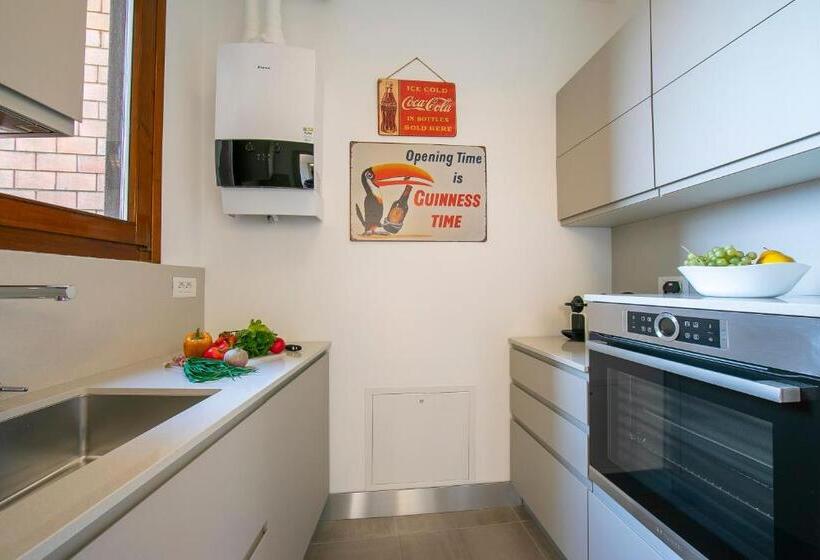 The Stylish Flat 900m From Cerro Beach