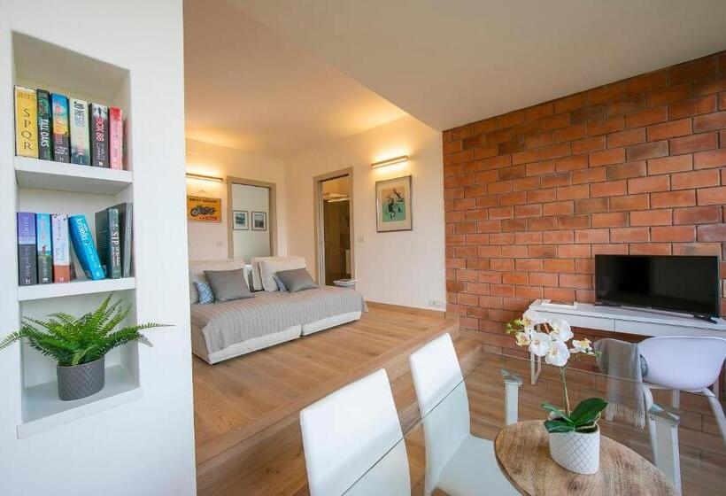 The Stylish Flat 900m From Cerro Beach