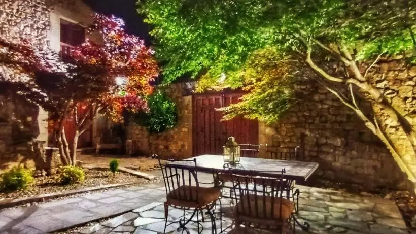 Apartamentos Palacion De Santillana