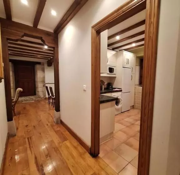 Apartamentos Palacion De Santillana