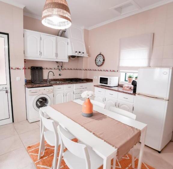 Cantinho Da Praia Apartments