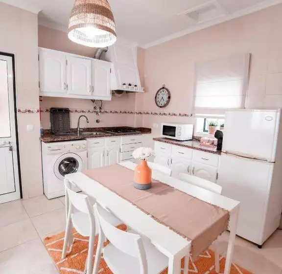 Cantinho Da Praia Apartments