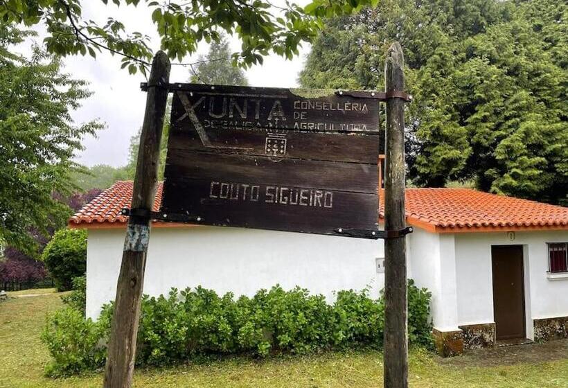 Preciosa Casa Con Piscina Y Bosque Privados En Sigüeiro, Santiago De Compostela