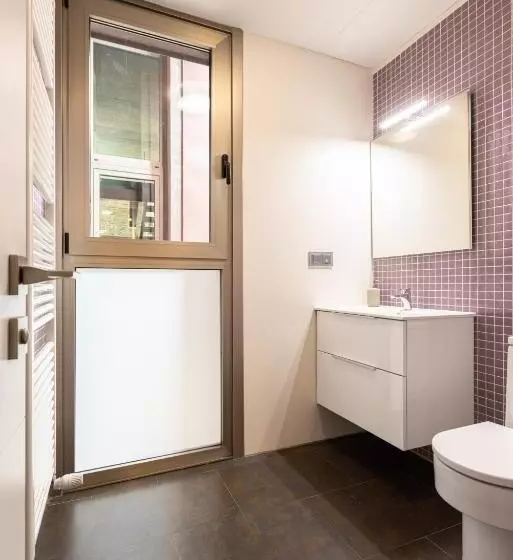 Preciosa Casa Con Piscina Y Bosque Privados En Sigüeiro, Santiago De Compostela