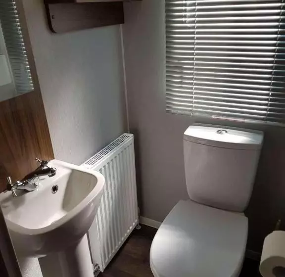 Lake District Willerby Vogue Lodge, Lake View On Haven Lakeland Gold Grade