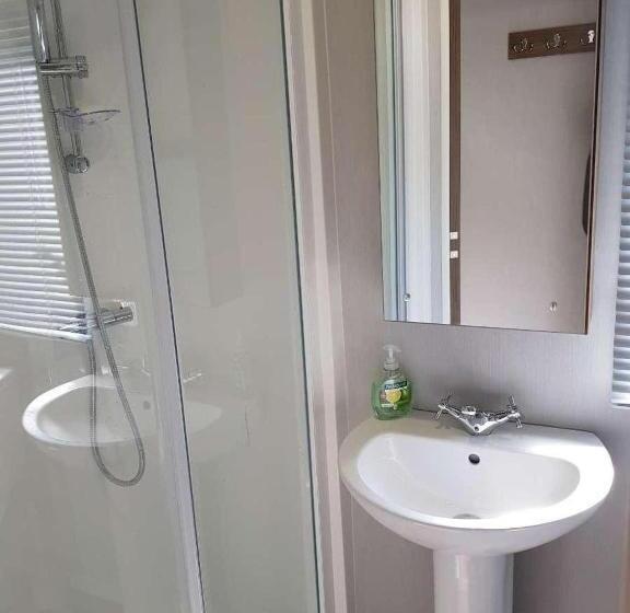 Lake District Willerby Vogue Lodge, Lake View On Haven Lakeland Gold Grade