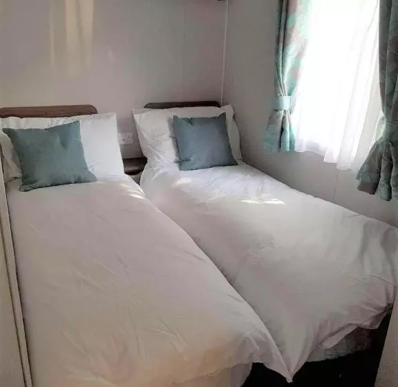 Lake District Willerby Vogue Lodge, Lake View On Haven Lakeland Gold Grade