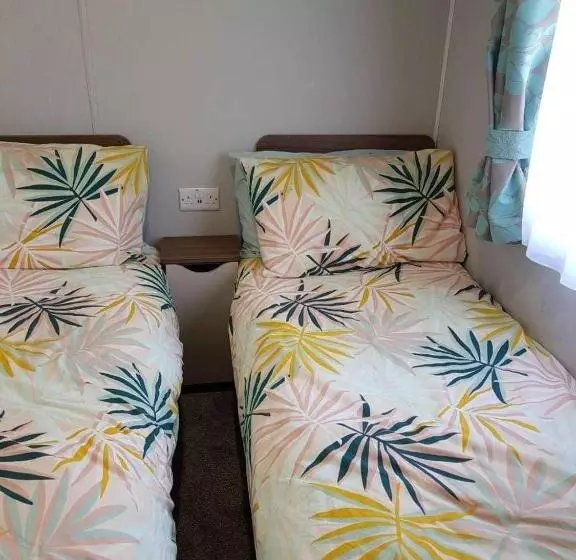 Lake District Willerby Vogue Lodge, Lake View On Haven Lakeland Gold Grade