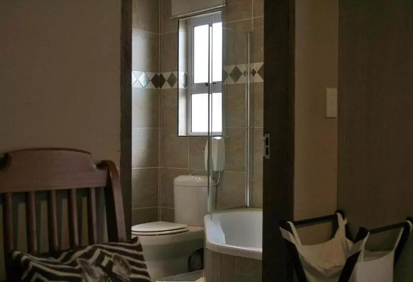 پانسیون Room In Bb   Room For 4 Guests   Amarachi Guesthouse In Swakopmund Namibia   Beach In 500m
