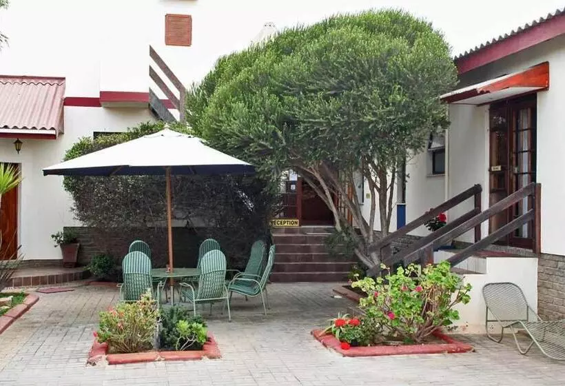 پانسیون Room In Bb   Room For 4 Guests   Amarachi Guesthouse In Swakopmund Namibia   Beach In 500m