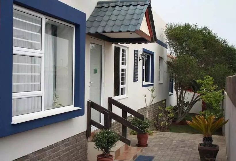 پانسیون Room In Bb   Room For 4 Guests   Amarachi Guesthouse In Swakopmund Namibia   Beach In 500m