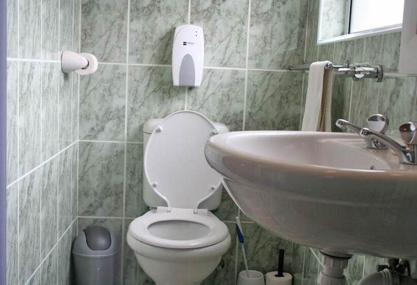 پانسیون Room In Bb Room For 4 Guests Amarachi Guesthouse In Swakopmund Namibia Beach In 500m