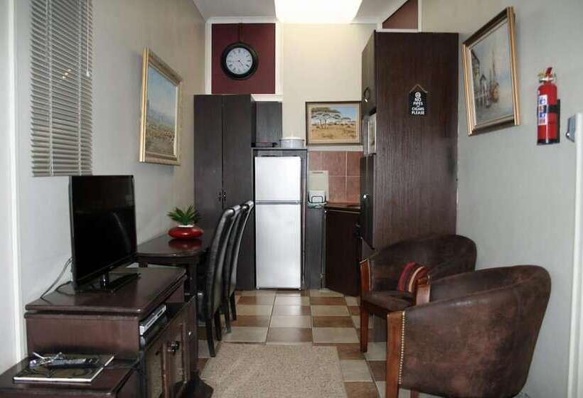 پانسیون Room In Bb Room For 4 Guests Amarachi Guesthouse In Swakopmund Namibia Beach In 500m