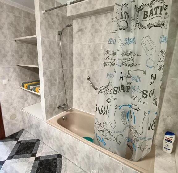 Piso Calidad Precio Junto A La Playa De La Victoria