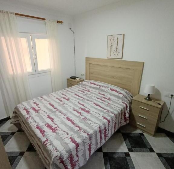 Piso Calidad Precio Junto A La Playa De La Victoria