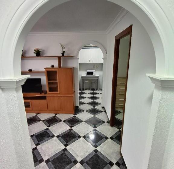 Piso Calidad Precio Junto A La Playa De La Victoria