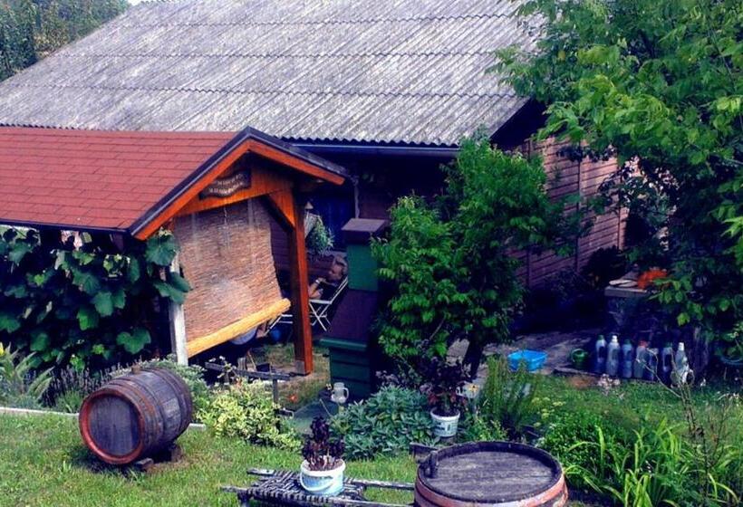 Romantic Cottage In Real Nature   Happy Rentals