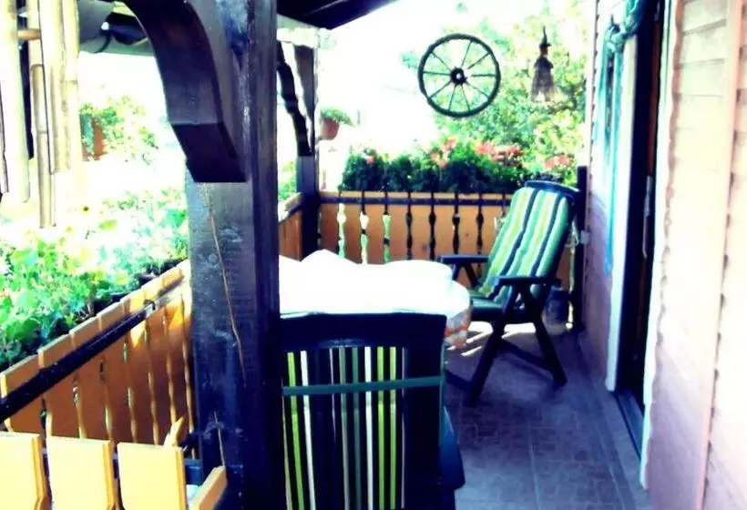 Romantic Cottage In Real Nature   Happy Rentals