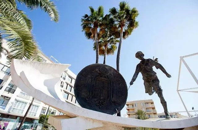 Apartamentos La Libertad Estepona