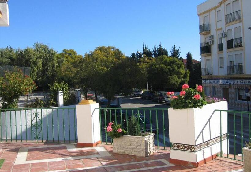 Apartamentos La Libertad Estepona