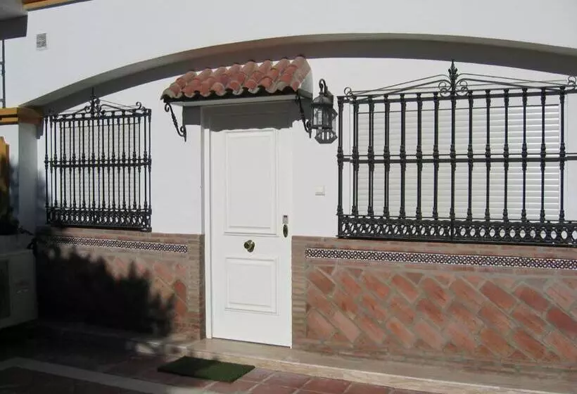Apartamentos La Libertad Estepona
