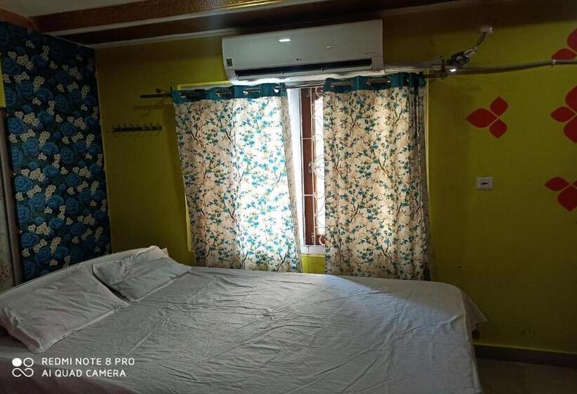 Hotel Oyo 82612 Nirmal Guest House