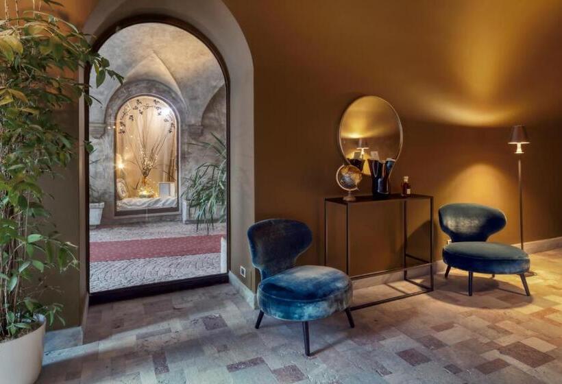 Hôtel Porta Altinia Suites