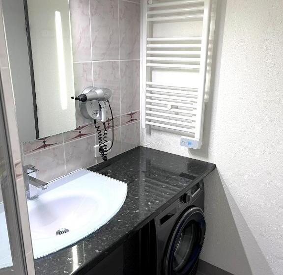 Maison De 2 Chambres Avec Jardin Clos A Leucate