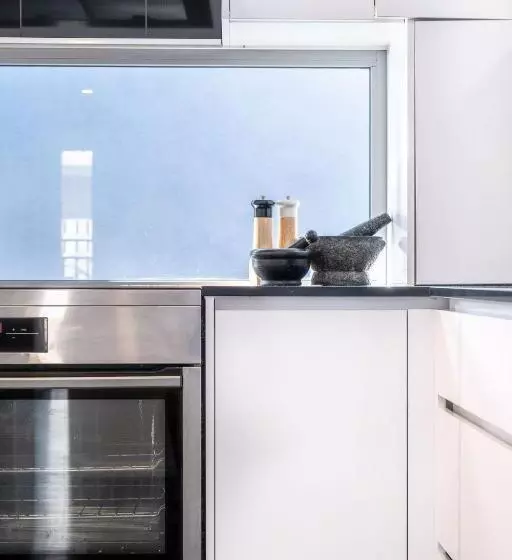 Pet Friendly House Opposite Bokarina Beach