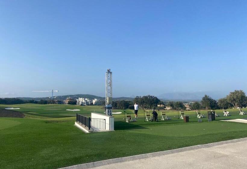 Spectacular Penthouse Apartment In Magnificent San Roque Club