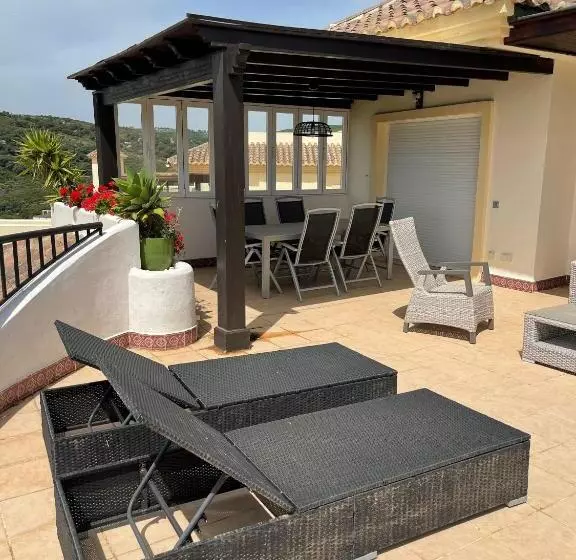 Spectacular Penthouse Apartment In Magnificent San Roque Club