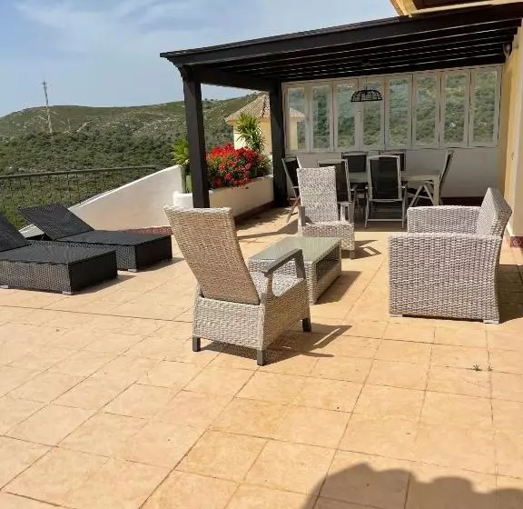 Spectacular Penthouse Apartment In Magnificent San Roque Club