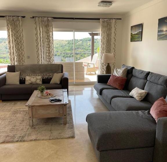 Spectacular Penthouse Apartment In Magnificent San Roque Club