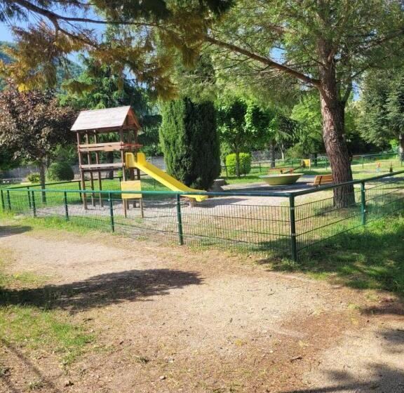 Appartement Ardeche Vallée De L Ouvèze Sans Extérieur Mais à Proximité De Parcs