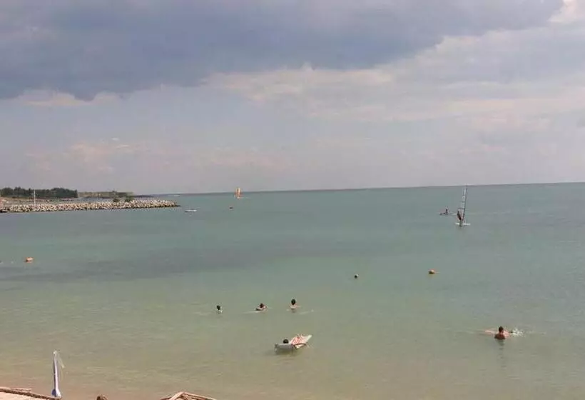 ホテル Harmony Beach Family