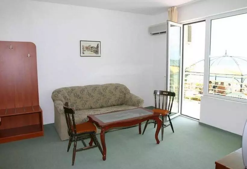 ホテル Harmony Beach Family