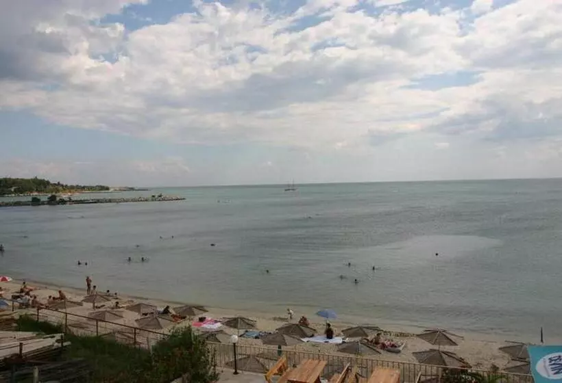 ホテル Harmony Beach Family