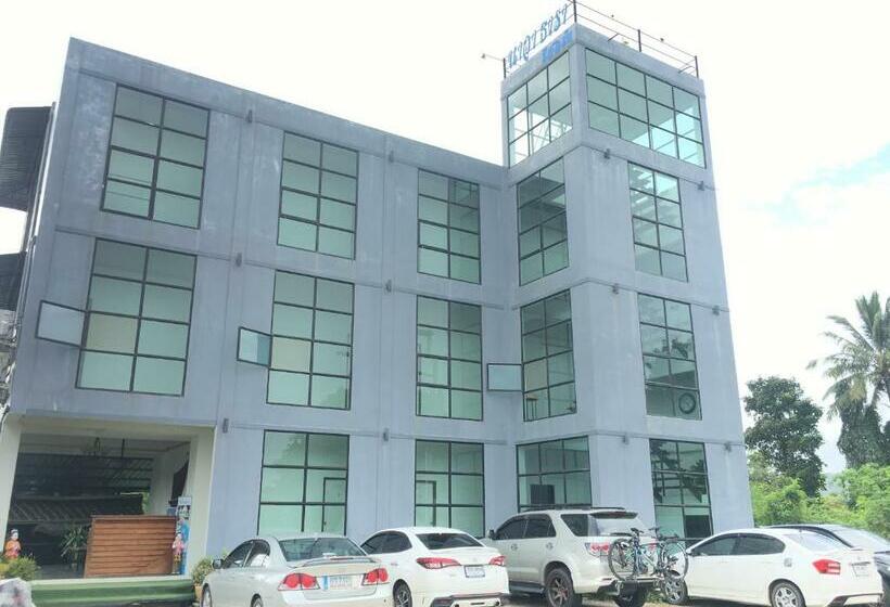 מוטל Nava Tara Resort