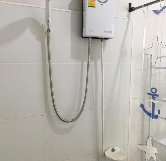 מוטל Nava Tara Resort