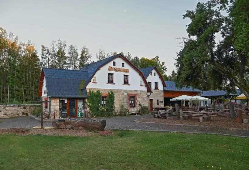 Majatalo Penzion štěrbova Vila