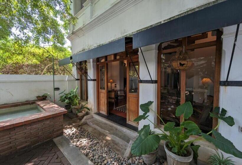 بنسيون Thanga House By Luxunlock Private Villas