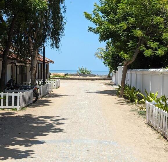 بنسيون Thanga House By Luxunlock Private Villas