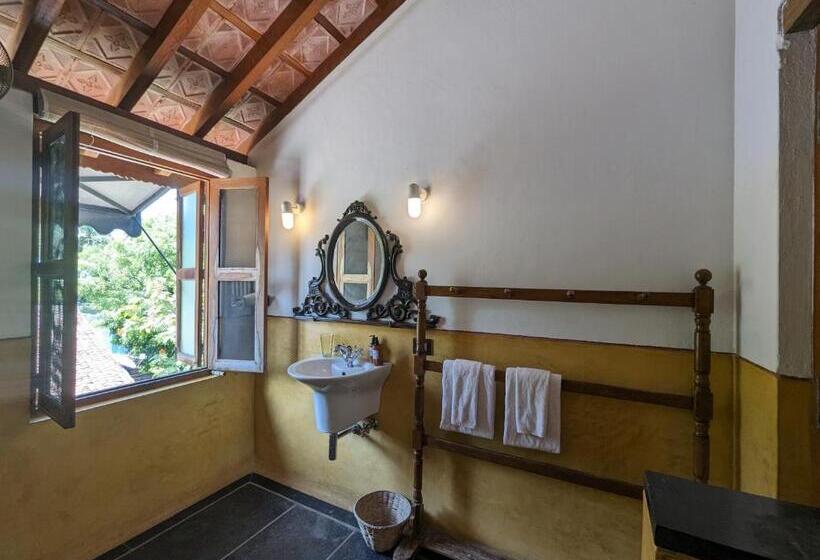 بنسيون Thanga House By Luxunlock Private Villas