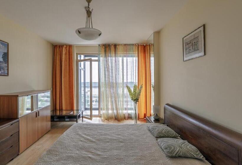 Sea View Apartment On 19th Floor