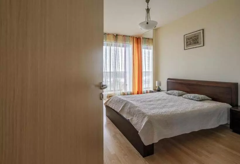 Sea View Apartment On 19th Floor