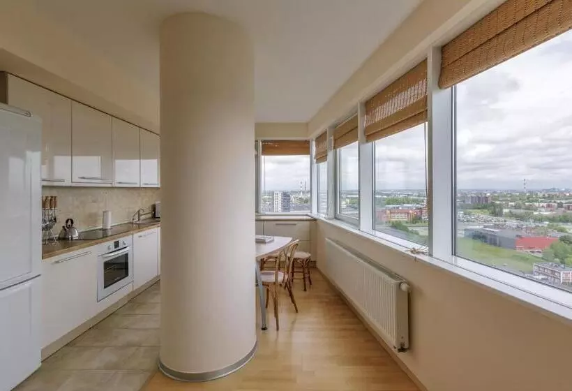 Sea View Apartment On 19th Floor