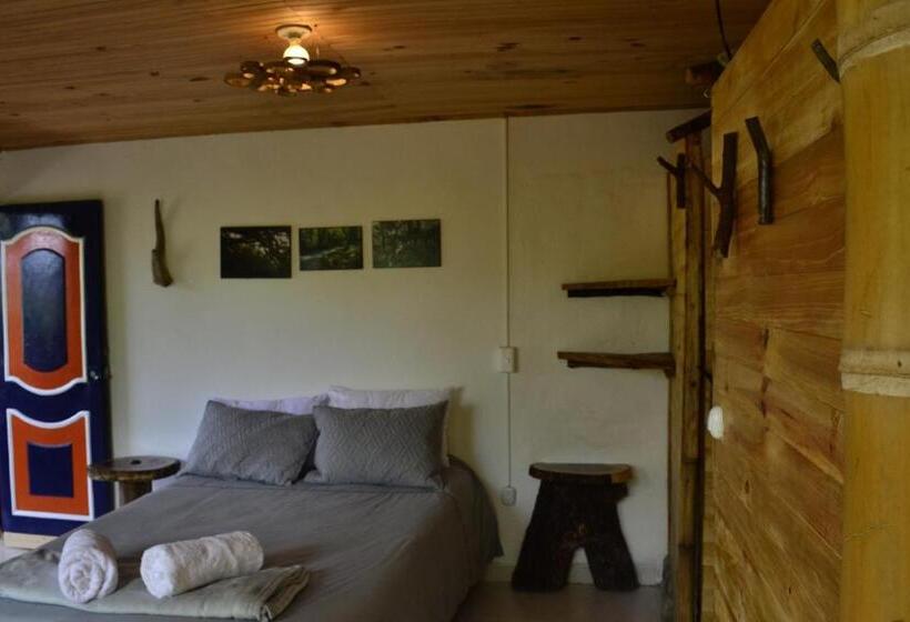 Aamiaismajoitus (B&B) Habitación Las Bromelias, Pijao, Finca Flora Del Rio