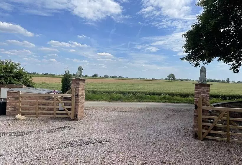 Rural Apartment Near Spalding 1 Bed