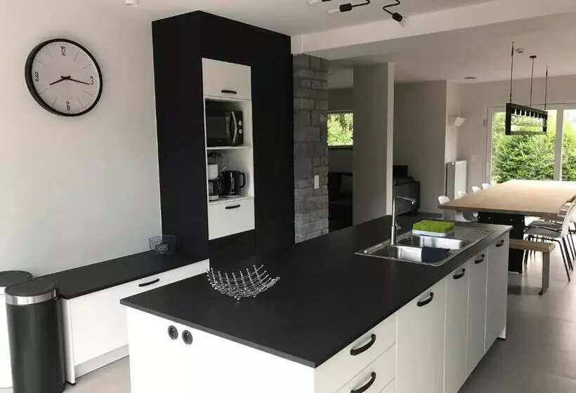 Gîte  Il Y A  11 à 13 Pers #nature #familles #calme #pas D Abus D Alcool